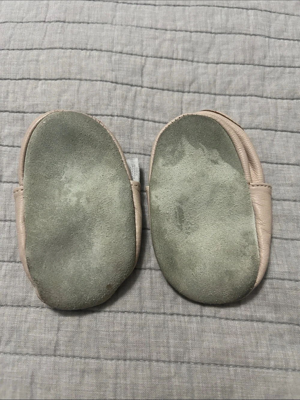 Kids Beige and Green Turtle Soft-Soled Shoes